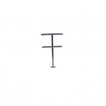 Middle post for casting in concrete
